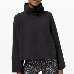 Lululemon Retreat yourself Pullover, Black, Size M/L